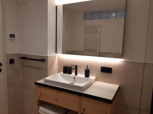 Ένα μπάνιο στο Haus Talblick "Neuräutl" Ferienwohnung 2