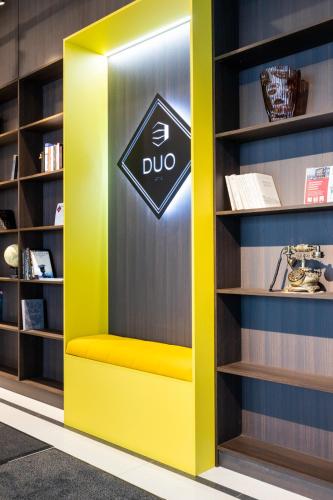 Certificato, attestato, insegna o altro documento esposto da Bob W Duo Lofts
