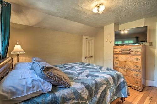 Katil atau katil-katil dalam bilik di Cotopaxi Escape with Game Room on Arkansas River!