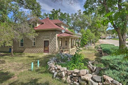 Taman di luar Cotopaxi Escape with Game Room on Arkansas River!