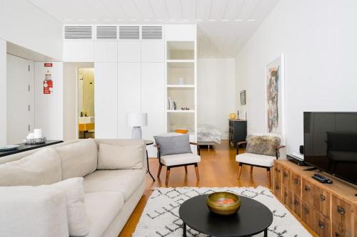 Gallery image of Charming & Modern Flat close to Time Out Market in Lisbon