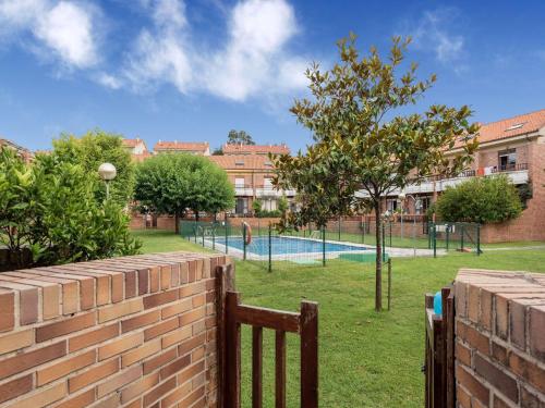 Lovely  Holiday Home in Loredo a stonethrow from the beach  communitary pool!