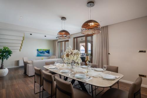 Beachfront Villa Anemona with Pool – Photos 3