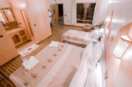 Koupelna v ubytování Hassilabiad Appart Hotel