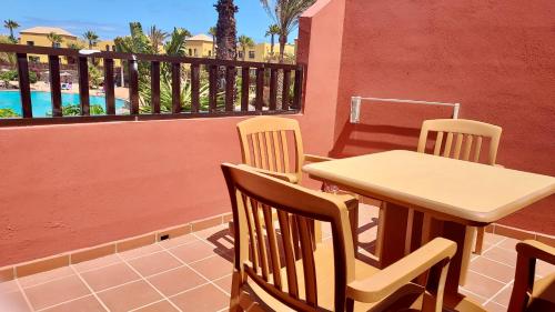 Tamarindo 27 pool front next to the dunes, free WIFI