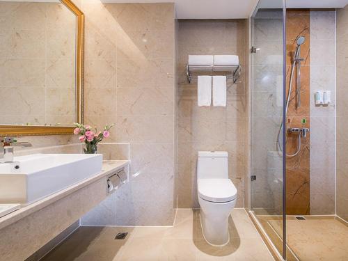 Koupelna v ubytování Vienna International Hotel Shenzhen Qianhai