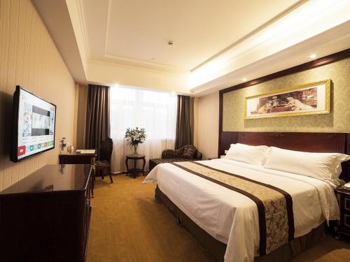 Μια τηλεόραση ή/και κέντρο ψυχαγωγίας στο Vienna Hotel Shipu Yugang