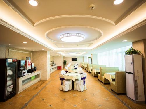 Φωτογραφία από το άλμπουμ του Vienna Hotel Pingxiang Lvyin Square σε Pingxiang