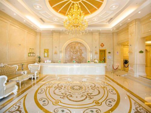 Gallery image of Vienna International Hotel Shanghai Malu Station in Jiading