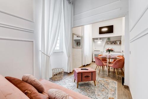 TREVI FOUNTAIN - RomeDreamHome