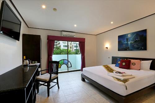 Gallery image of Angus O'Tool's Guesthouse in Karon Beach
