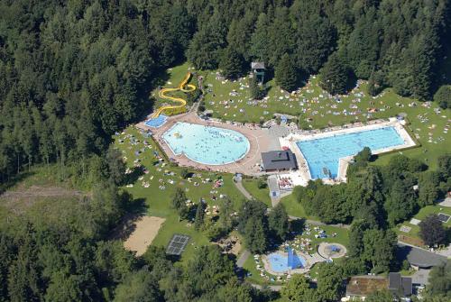 an aerial view of a resort with a swimming pool at Ferienwohnung Rack in Wangen im Allgäu