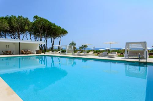 The swimming pool at or close to Bellevue Hotel & Resort