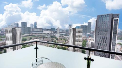 3 Bedroom Apartment in Stratford, London, United Kingdom