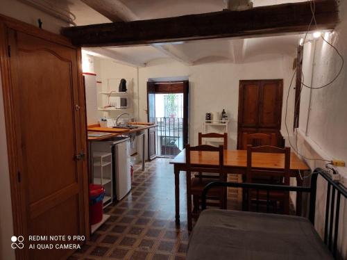 Kuchyňa alebo kuchynka v ubytovaní Mayor 17 Apartamento 1