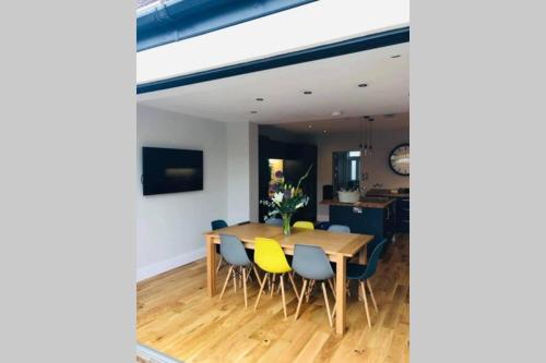 Χώρος καθιστικού στο WESTREACH Filey - a 4 Bedroom, all en-suite sleep 8 Townhouse
