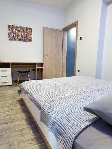 Athonos Resort