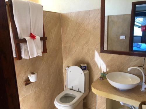 Kúpeľňa v ubytovaní Kendwa Beach BnB
