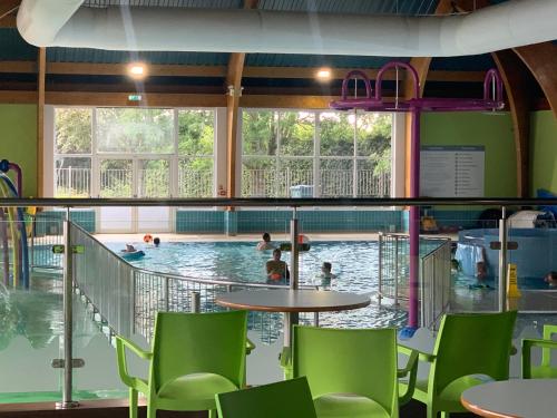 Un restaurante o sitio para comer en forest beach bashley park