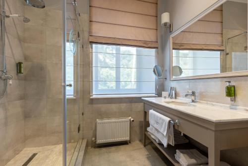 Koupelna v ubytování Dvoryansky Hotel