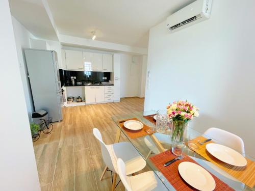 Fotografia z galérie ubytovania WSD Paleo Faliro Stylish 1BD Apt near Marina & Beach v Aténach