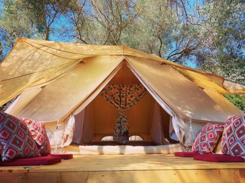 10 najboljih kampova s luksuznim šatorima u Grčkoj | Booking.com