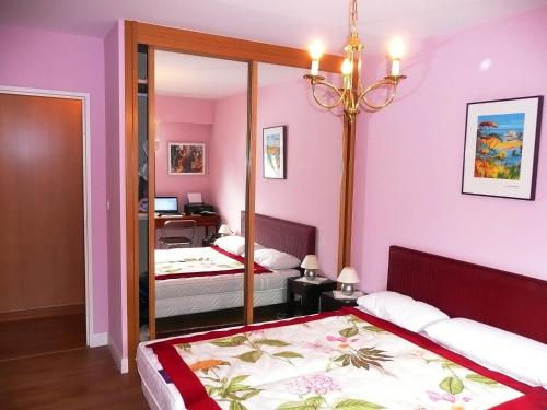 Katil atau katil-katil dalam bilik di Appartement Saint-Jean-de-Luz Centre
