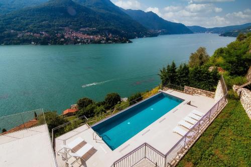 Luxury Lake View Carate Urio