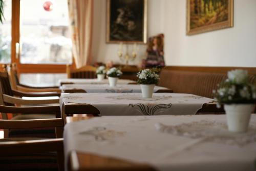 Hotel St. Georgにあるレストランまたは飲食店