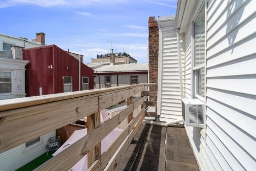 Μπαλκόνι ή βεράντα στο Stylish Rowhome-Fishtown-Near Shops