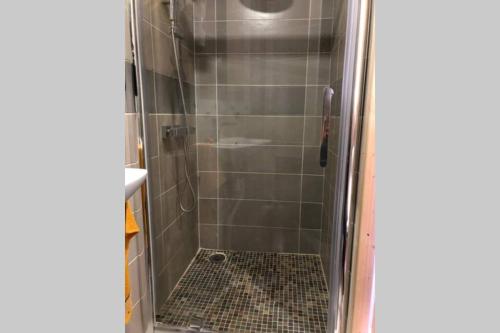 Koupelna v ubytování Just Cozy Chambre totalement indépendante #3