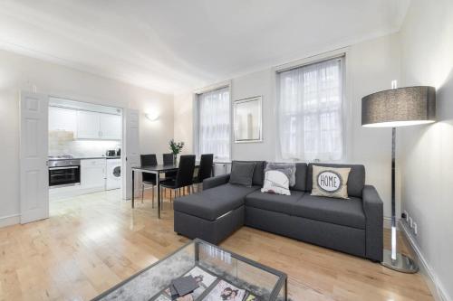 Berners House - Charming short let apartment in Central London, Londra, Marea Britanie