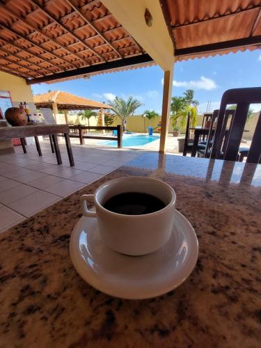 Der Swimmingpool an oder in der Nähe von Pousada Sonho de Mar