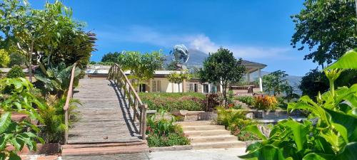 Photo de la galerie de l'établissement Blessing Hills Family Resort & Hotel, à Mojokerto