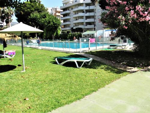 Playa Benalmadena-Alay, piscina, parking, Benalmádena ...