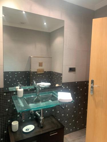 Un baño de PASSAMANÉ PB - Canillo - Casco Antiguo Hut 7787
