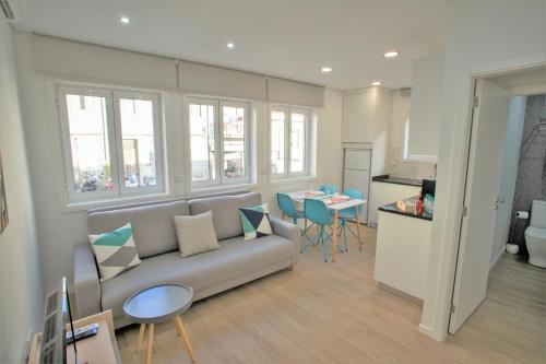 Camões 691 Design Apartments by Porto City Hosts