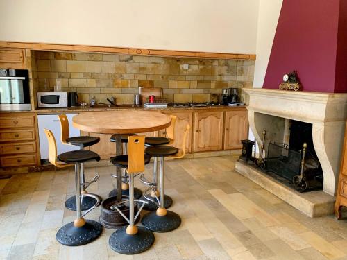 Gallery image of Magnifique villa de charme avec piscine in Casteljaloux