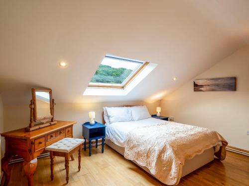 Postel nebo postele na pokoji v ubytování Cottage 391 - Clifden