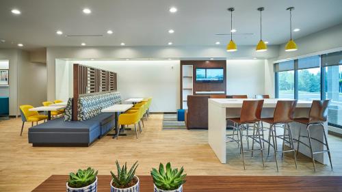 Ruang duduk di MainStay Suites Carlisle - Harrisburg