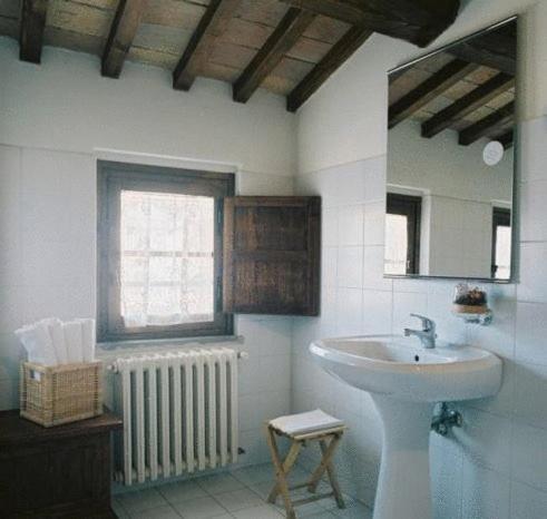 Bathroom sa Residenza Antica Canonica