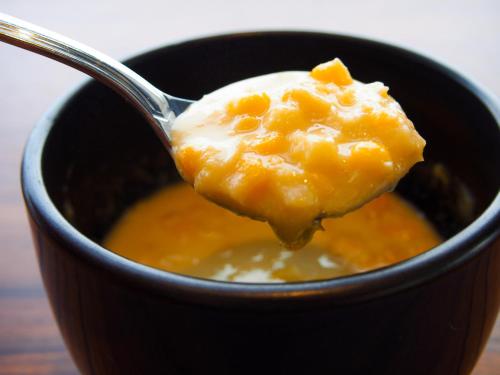 ホテルの敷地内または近くでの食事または食べ物