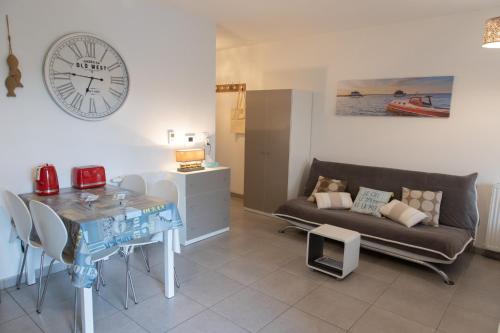 Χώρος καθιστικού στο Appartement T1bis centre ville Andernos Les Bains