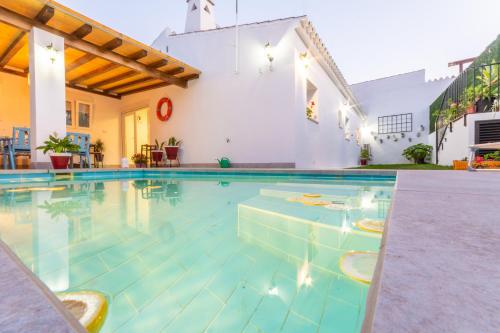 Πισίνα στο ή κοντά στο Cubo's Casa de Rebollo