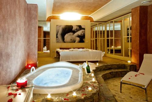 Spa un/vai citas labsajūtas iespējas naktsmītnē Garda Hotel San Vigilio Golf