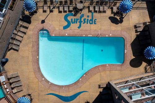 an overhead view of a swimming pool at a resort at Surfside On The Lake in Lake George
