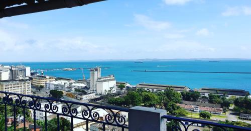 Foto da galeria de Pousada Beija Flor em Salvador