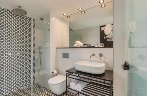 Un baño de Numa Hotel Jaffa