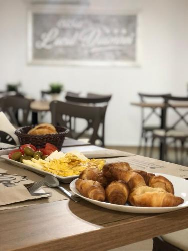 Mad på pensionatet eller i nærheden