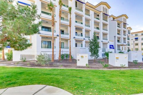Queen Creek #302 condo – Photos 3